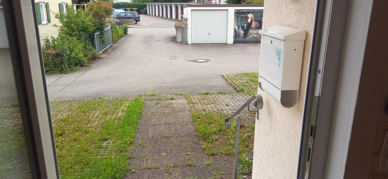 Grosses Zimmer Bad Kueche Wohnzimmer Terasse Garten Zentral Ruhig Landsberg am Lech Εξωτερικό φωτογραφία