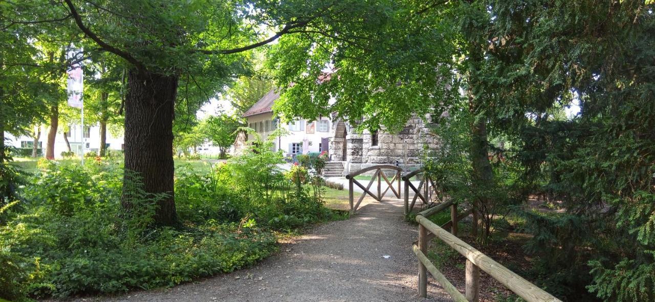 Grosses Zimmer Bad Kueche Wohnzimmer Terasse Garten Zentral Ruhig Landsberg am Lech Εξωτερικό φωτογραφία